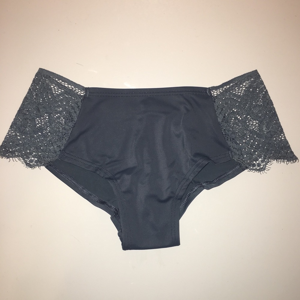 VS Pink undies